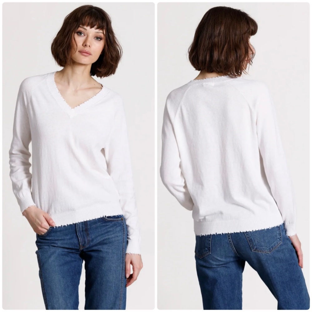 💥PRICE DROP💥 COTTON CASHMERE FRYED EDGE VNECK | WHITE